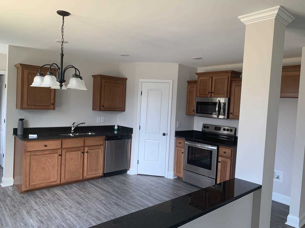 232 Young Avenue Sw - Photo 2 of 9