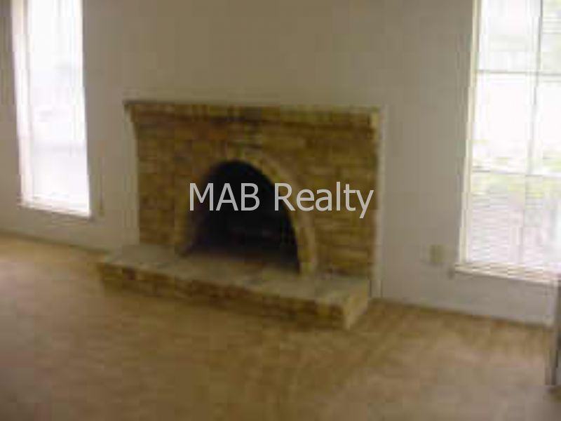 7723 Meadow Park 205 - Photo 3 of 6