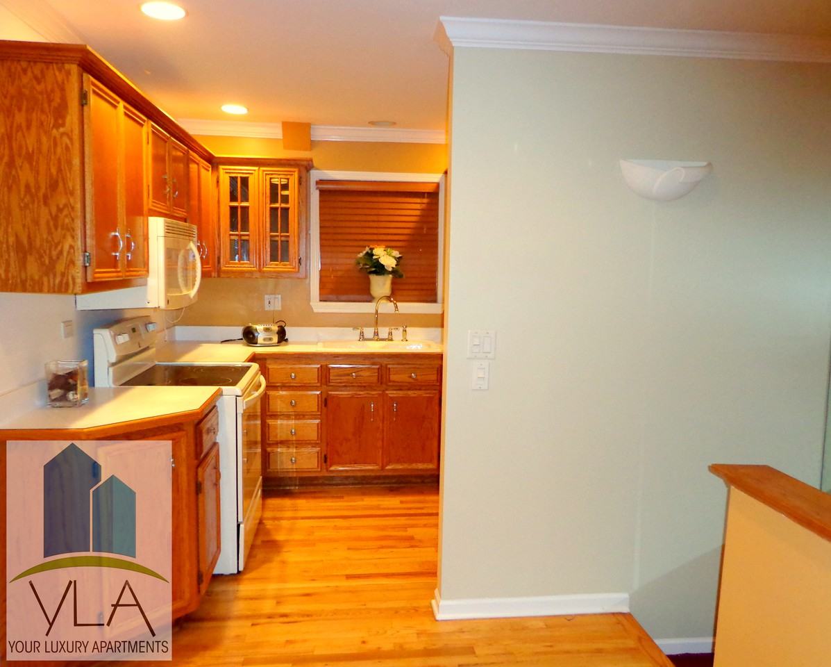 2044 Lioncrest Drive - Photo 2 of 10