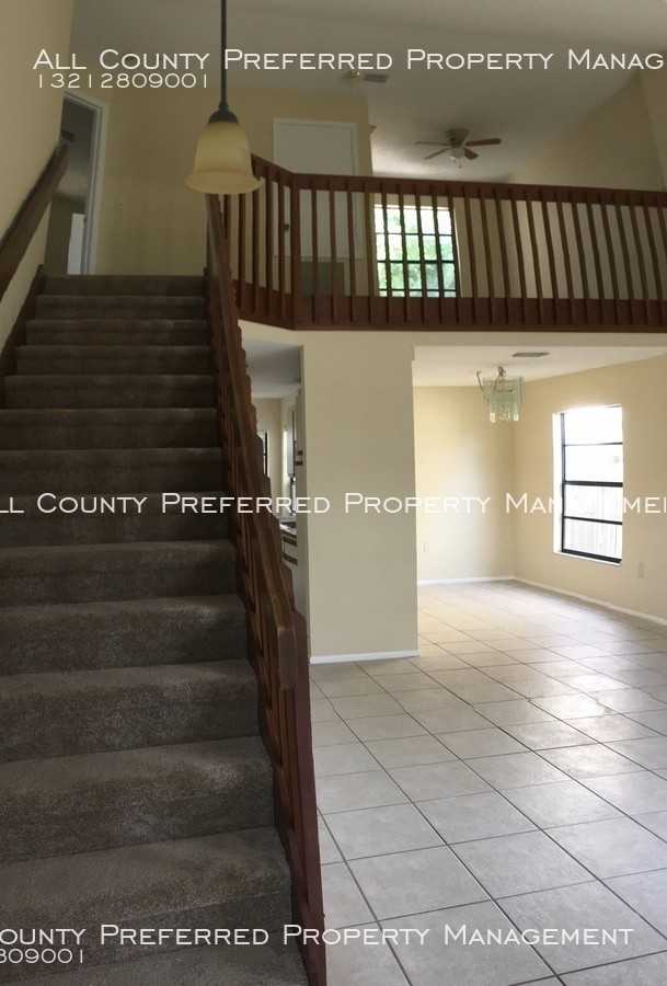 1574 Dandelion Dr - Photo 2 of 9