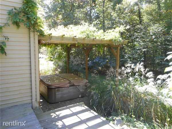 6317 Copper Valley Ct NE - Photo 3 of 19