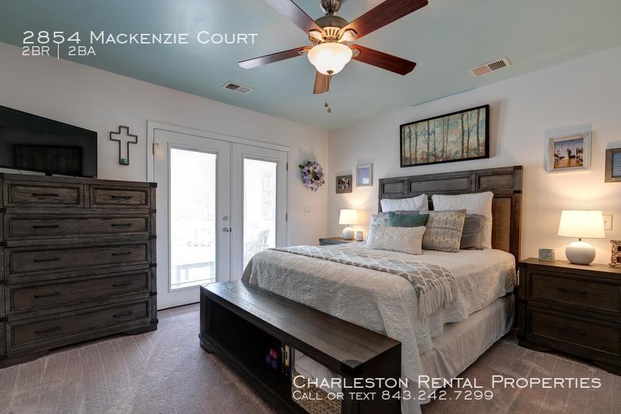 2854 Mackenzie Ct - Photo 2 of 9