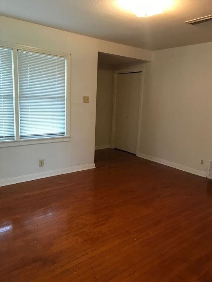 5408 Farah Place - Photo 3 of 18