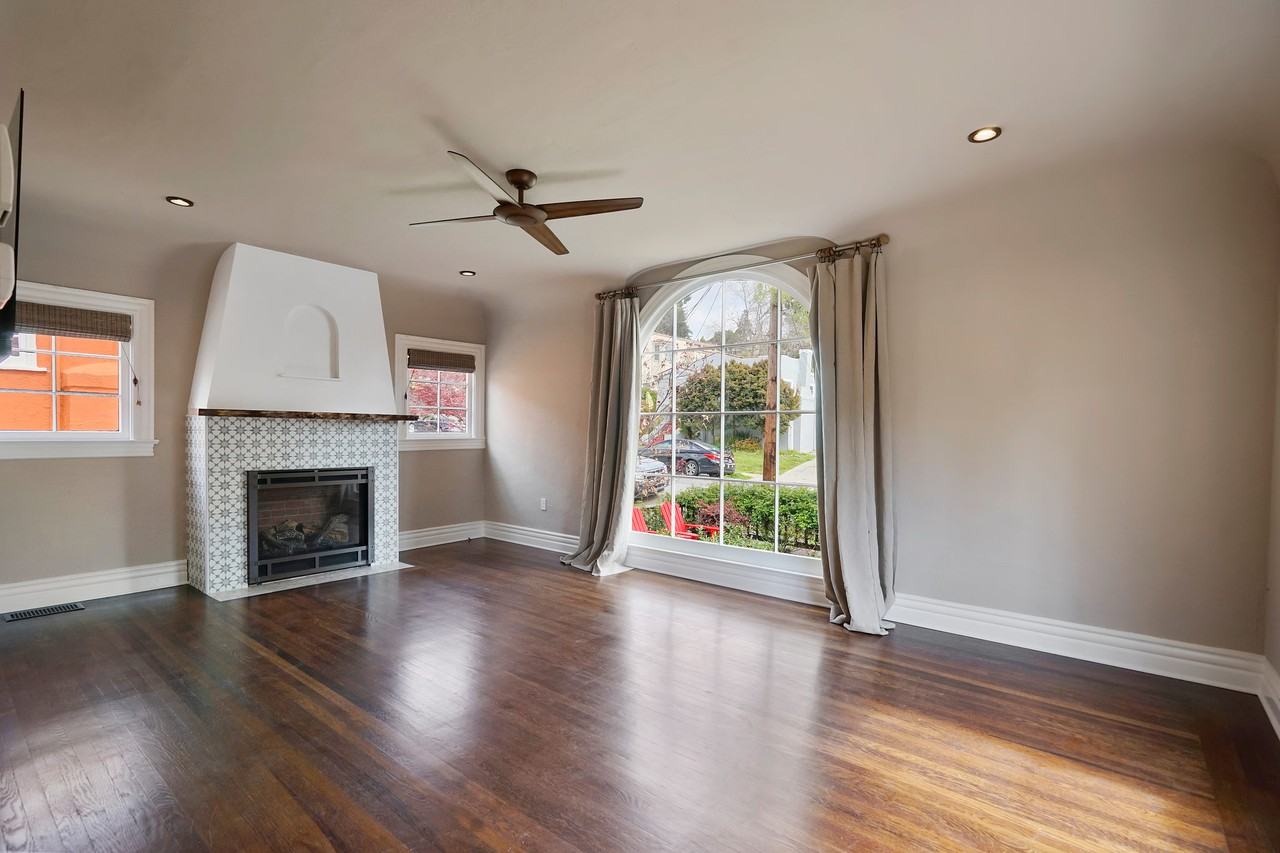 5915 Chabot Crest - Photo 2 of 19