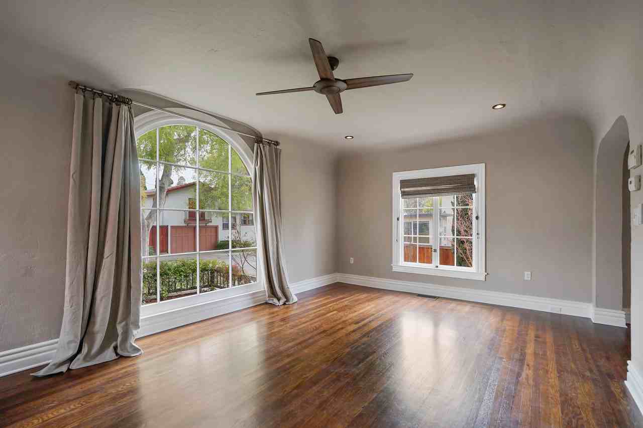 5915 Chabot Crest - Photo 3 of 19