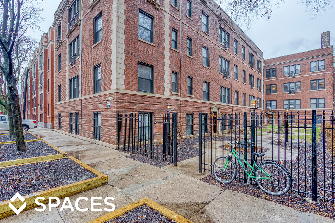 1360 E 52nd St - Photo 3 of 3