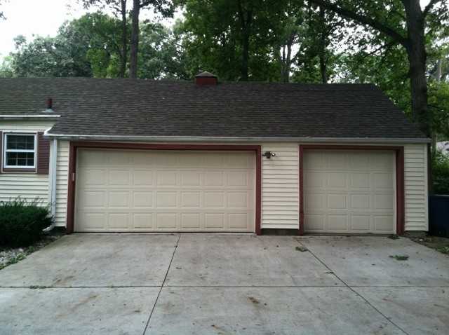 4202 Beverly Dr - Photo 3 of 11