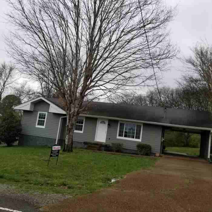 909 Oak Vale - Photo 2 of 9