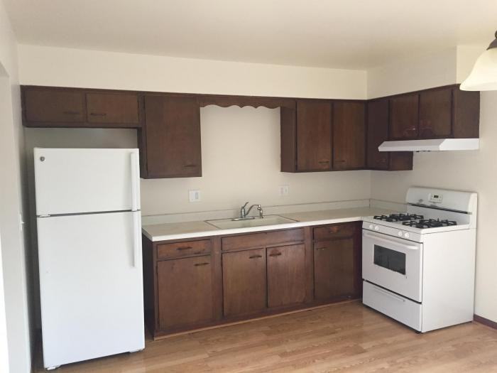 1874 Mark Ave - 4 - Photo 2 of 6