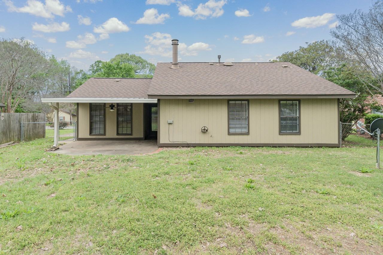 3269 Little John Dr - Photo 3 of 29