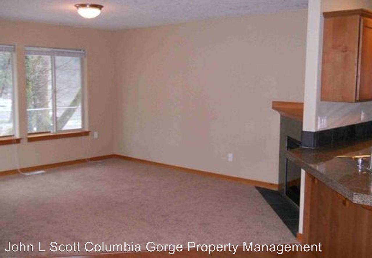 945 NE Forest Lane - Photo 2 of 6