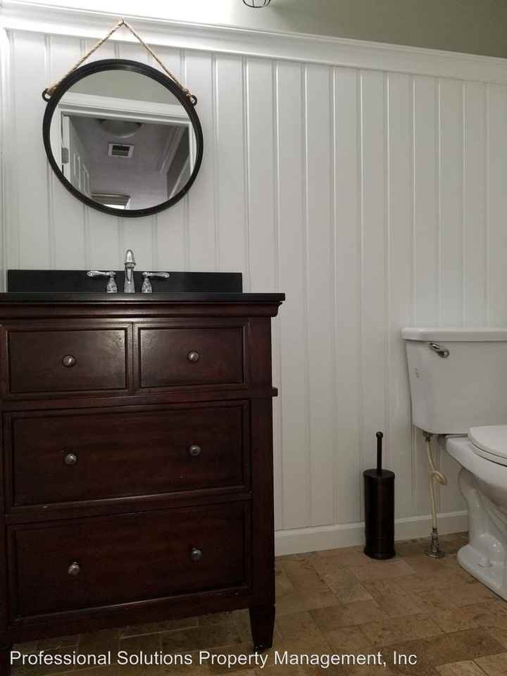 332 Newcastle - Photo 3 of 14