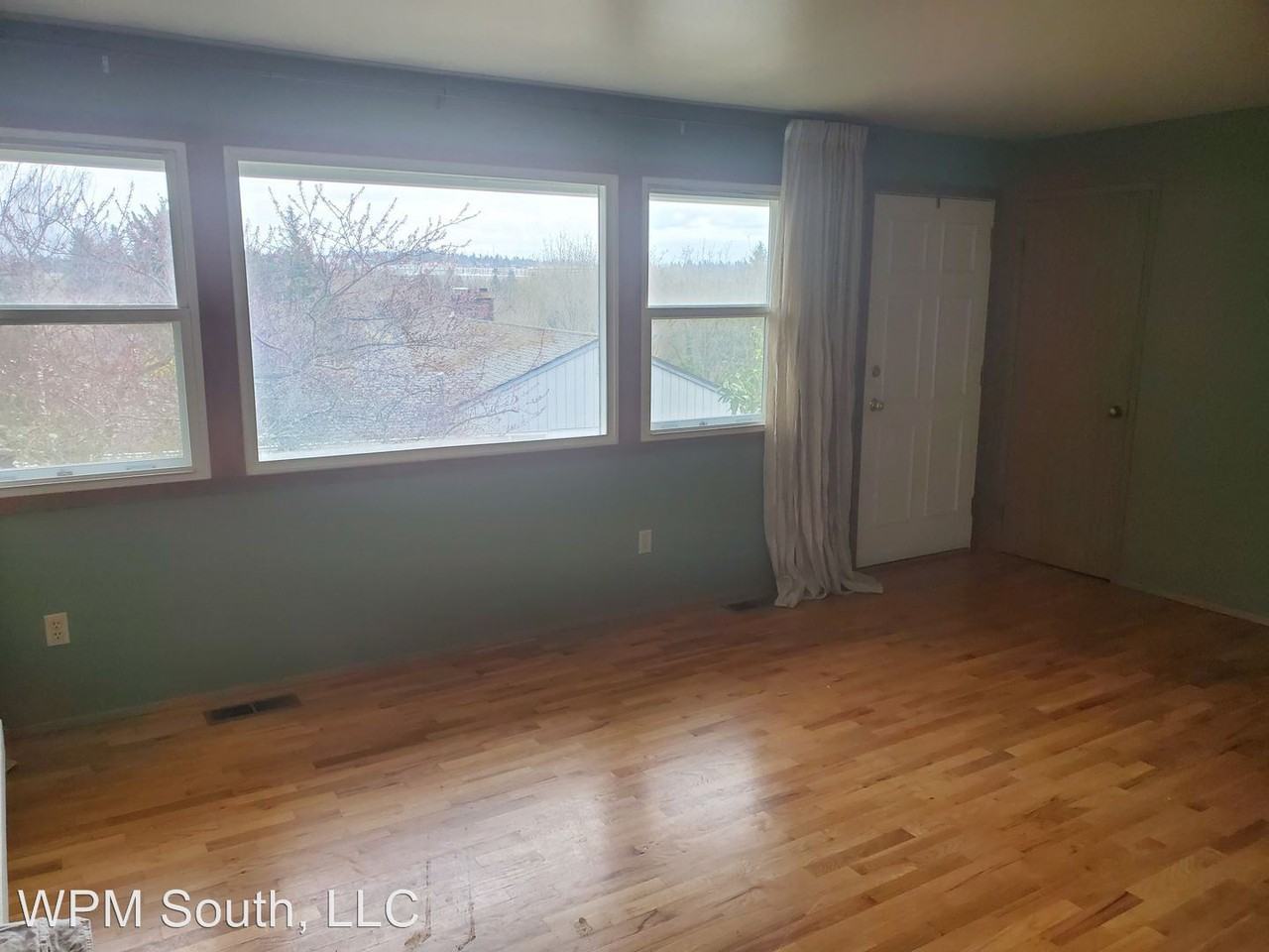 20805 10th Ave S - Photo 2 of 21