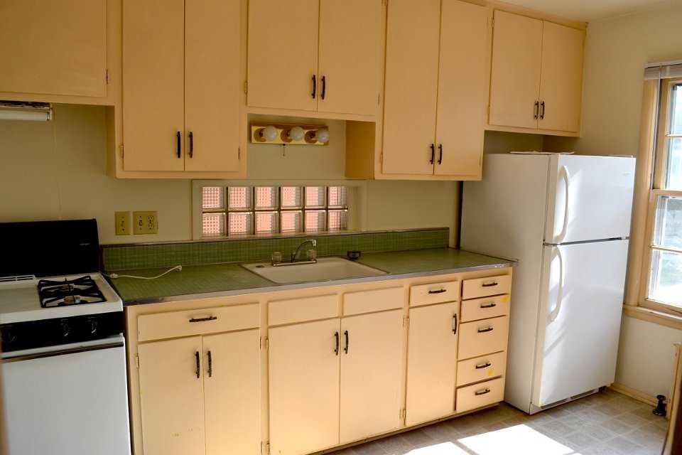 2737 Lynn Ter - Photo 3 of 7