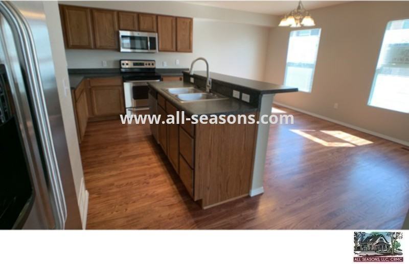 7884 Fedora Ln - Photo 3 of 10