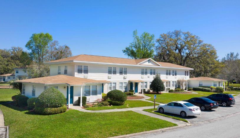 St Johns Landing Apartments 1408 N Orange Ave, Green Cove Springs, FL