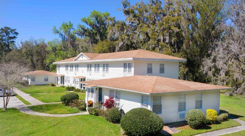 St Johns Landing Apartments - Photo 5 of 13