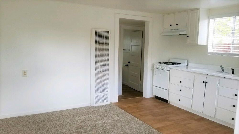 4566 Virginia Ave - 4566 - Photo 2 of 6