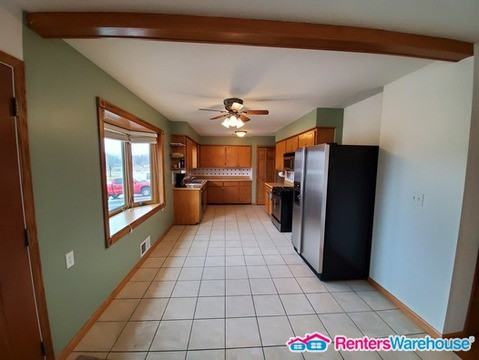 307 Frank Ave Nw - Photo 3 of 19