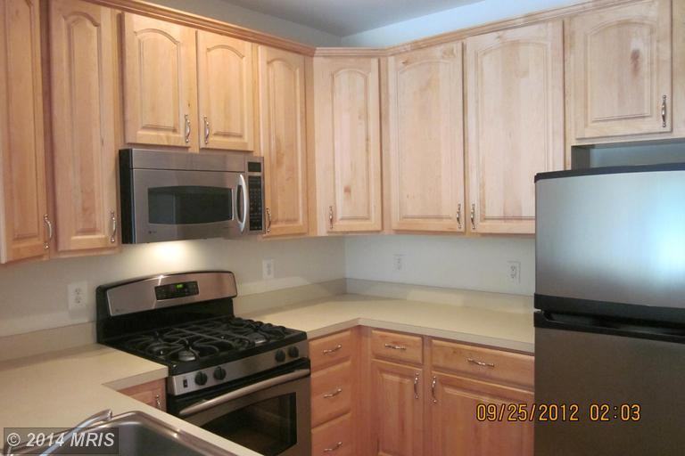 400 Harrison Ct #5 - Photo 2 of 9