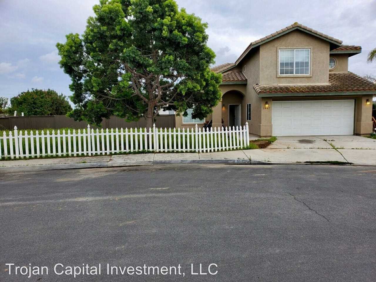 1941 Corte Amalia - Photo 2 of 17