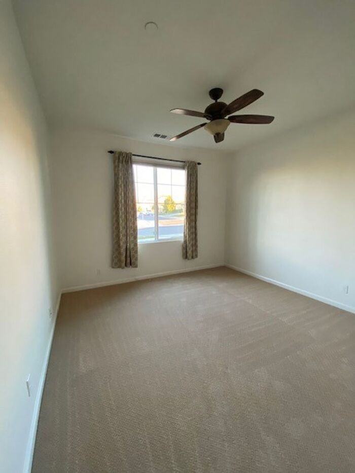 3176 Vista Terrace - Photo 3 of 26