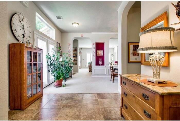 10528 Melrose Lane - Photo 3 of 12