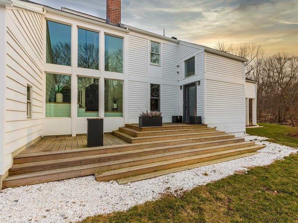 100 Canton St - Photo 2 of 33