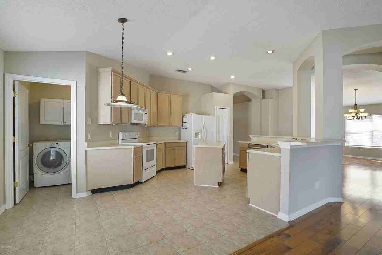 236 Sterling Hill Dr - Photo 2 of 34