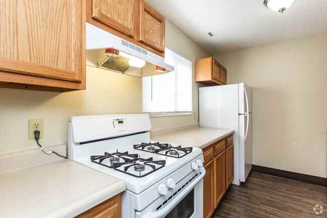 Reddington Pines - Photo 3 of 34