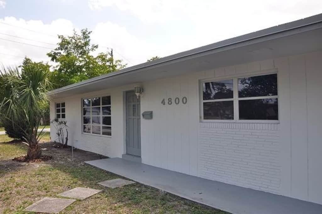 4800 Nw 2nd Pl - Photo 2 of 13