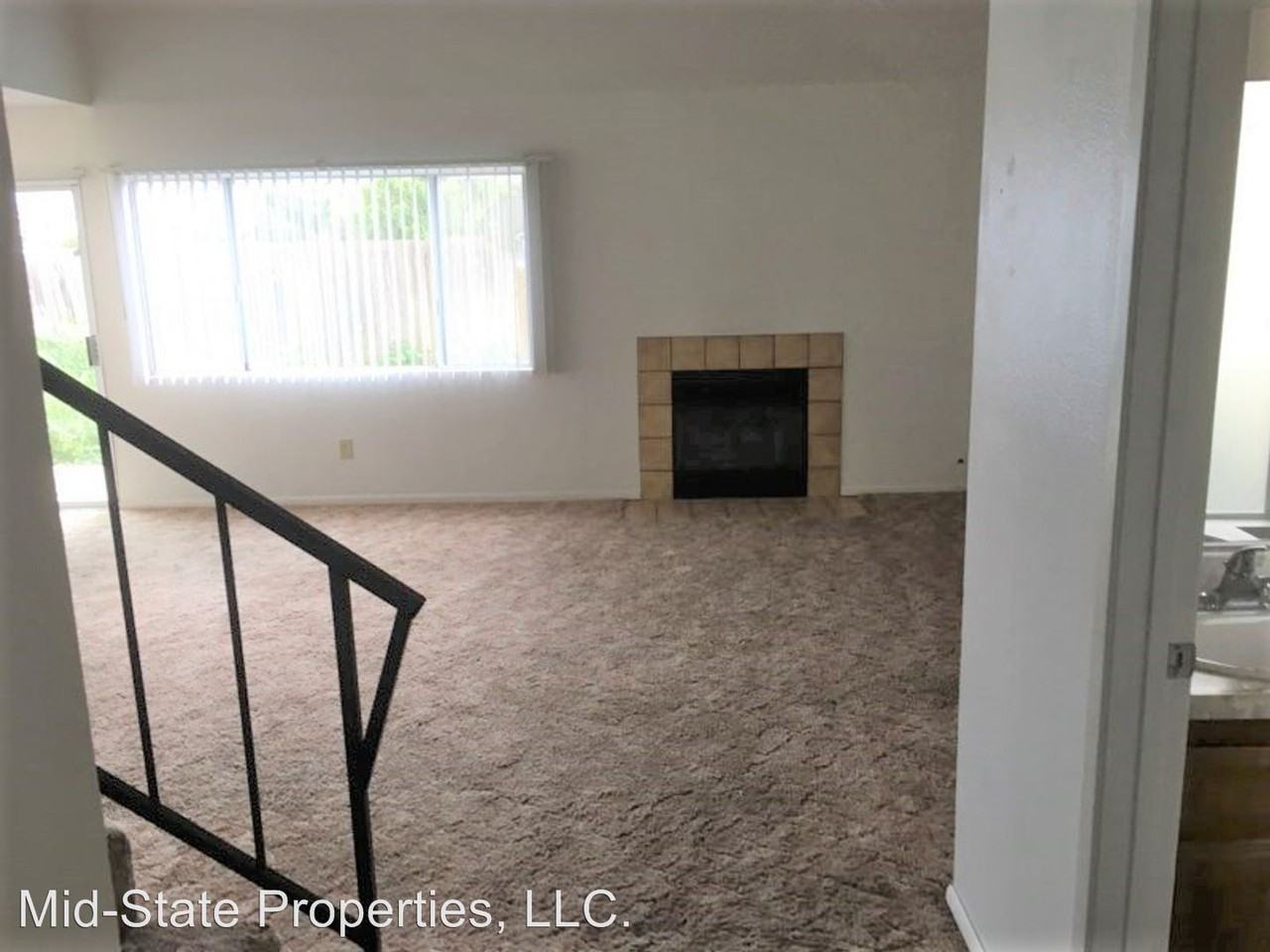 GRANDE AVE - Photo 2 of 30