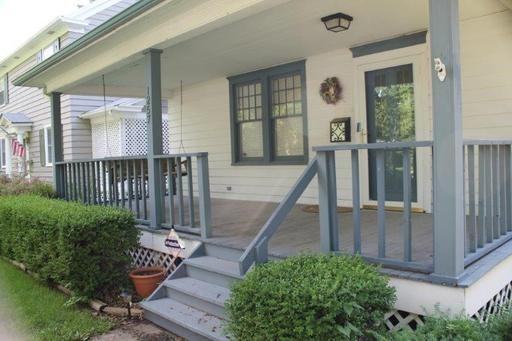 1257 SW MacVicar Ave - Photo 2 of 24