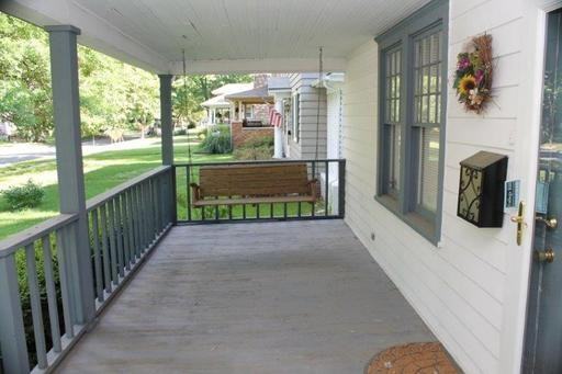 1257 SW MacVicar Ave - Photo 3 of 24