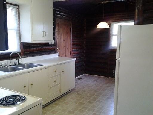 1101 E Joyner St - Photo 2 of 17