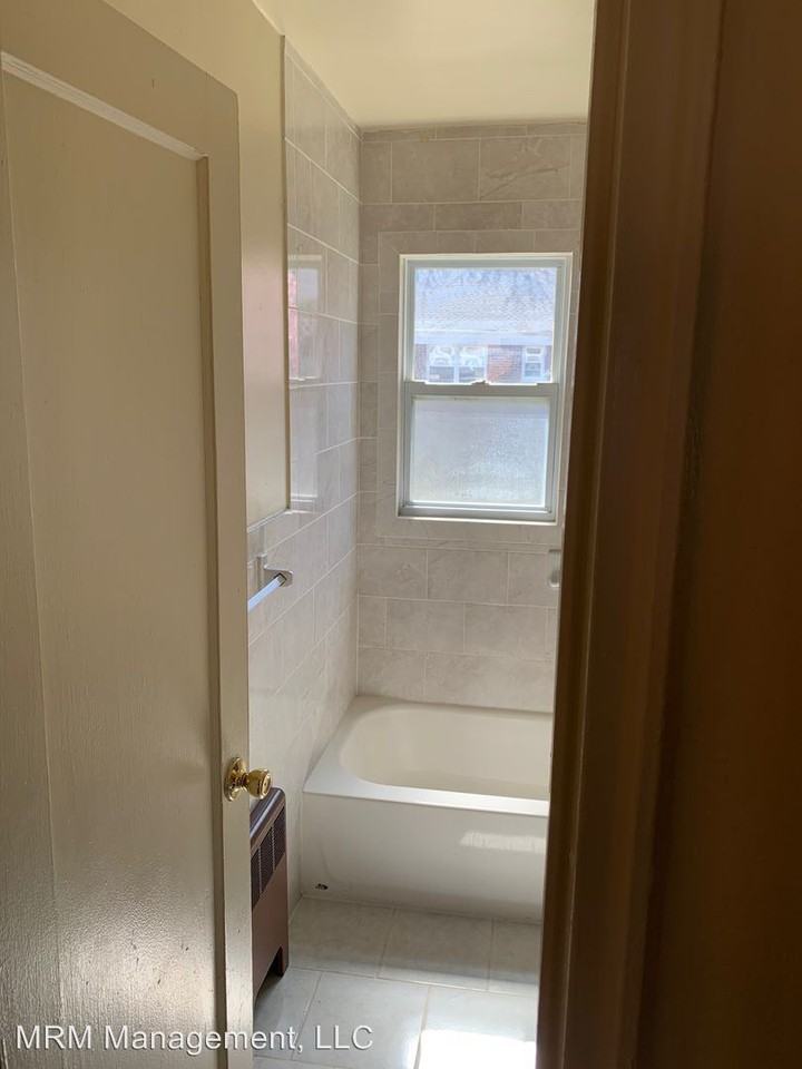 353 SOUTH CENTER STREET - Photo 2 of 8