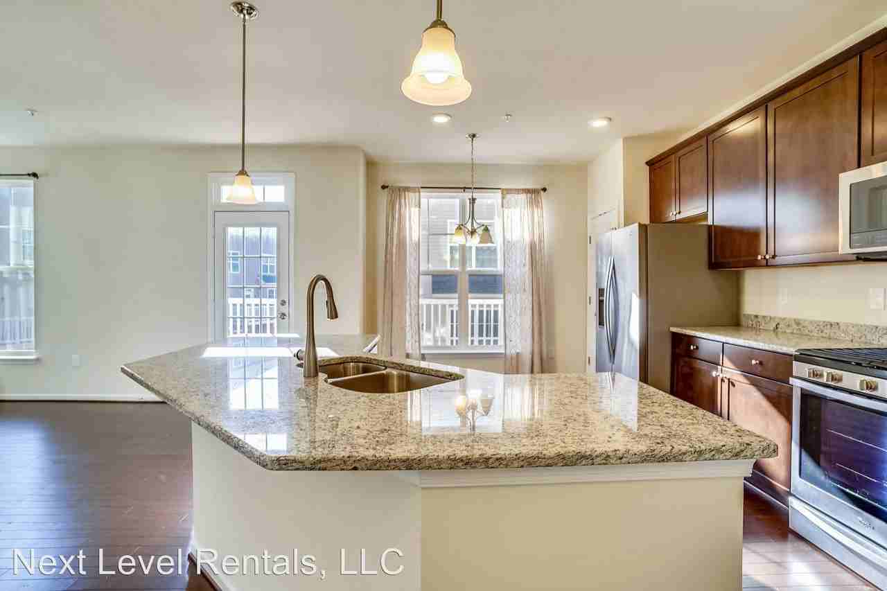 6163 Margarita Way - Photo 3 of 28