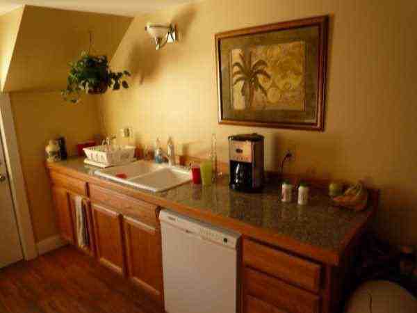 78 Main St - Photo 3 of 9