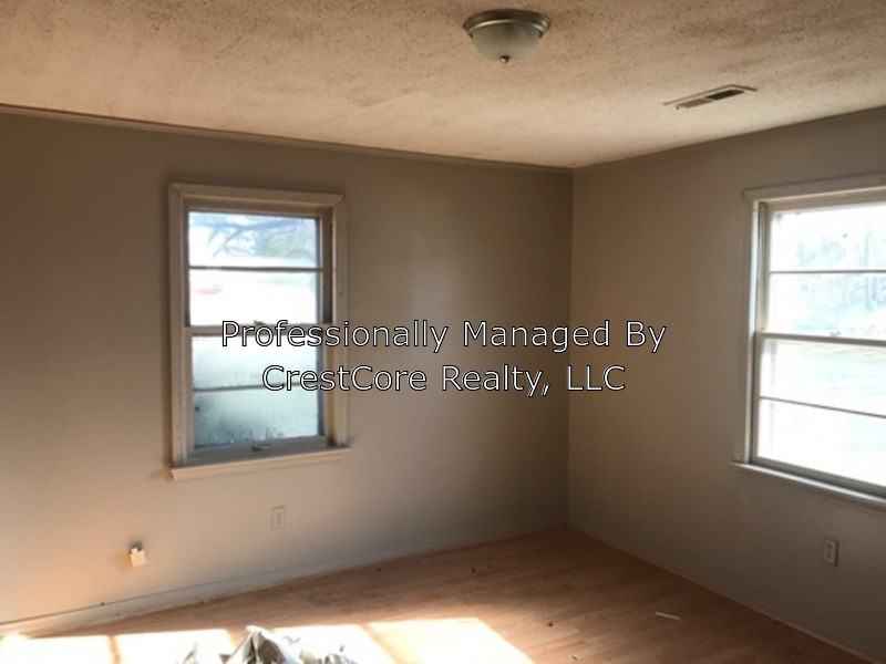 624 Reynolds Ave - Photo 3 of 9