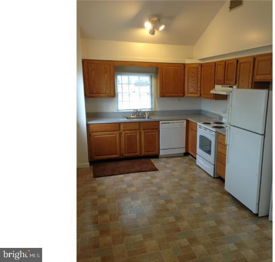 4672 W Lincoln Highway Unit B - Photo 3 of 9