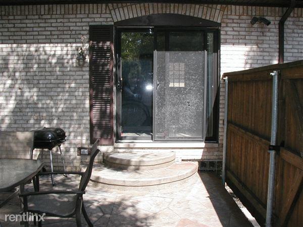 Esplanade - Photo 2 of 13