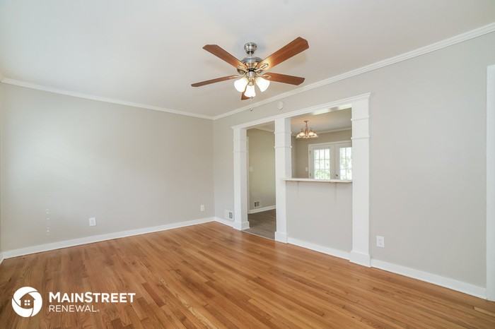 3553 Highwood Dr Sw - Photo 3 of 16