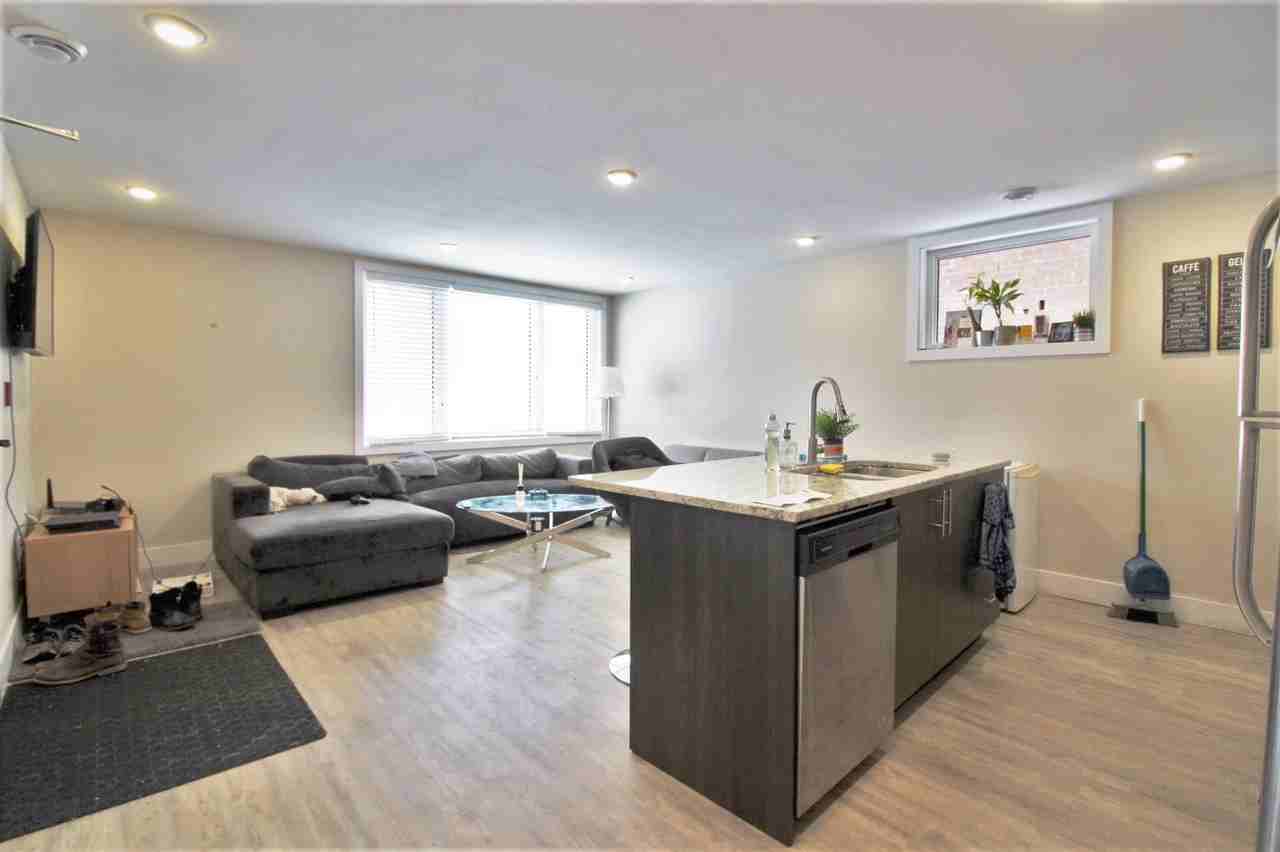 176 Greenfield Ave - Photo 2 of 9