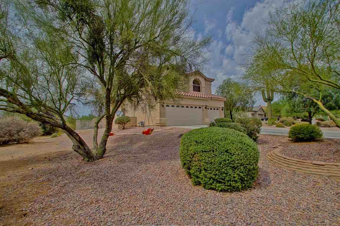 6010 E Almeda Ct - Photo 2 of 28