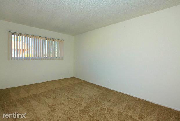 6409 Warner Ave #15 - Photo 3 of 6