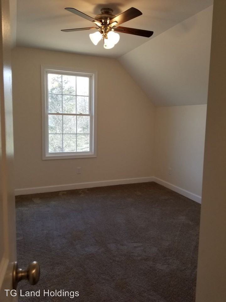 201 E. Spring St. - Photo 2 of 25