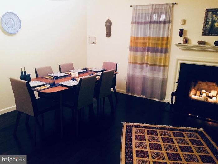 133 Laurel Court - Photo 3 of 6