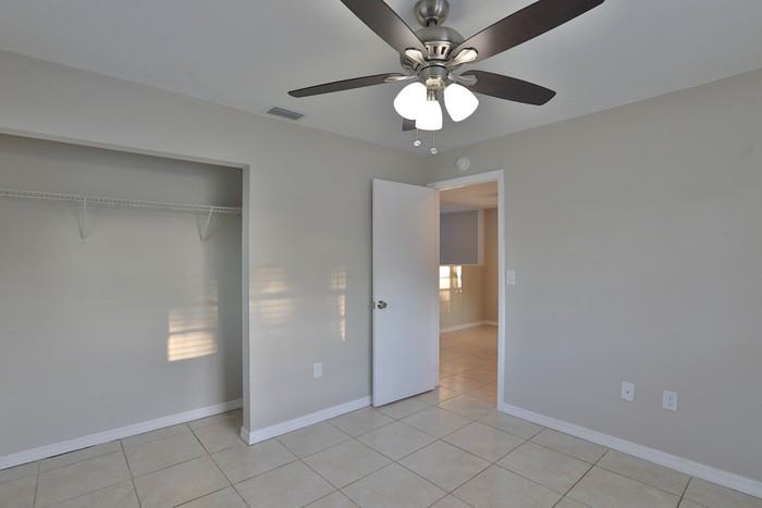 9923 Grace Drive - Photo 3 of 21