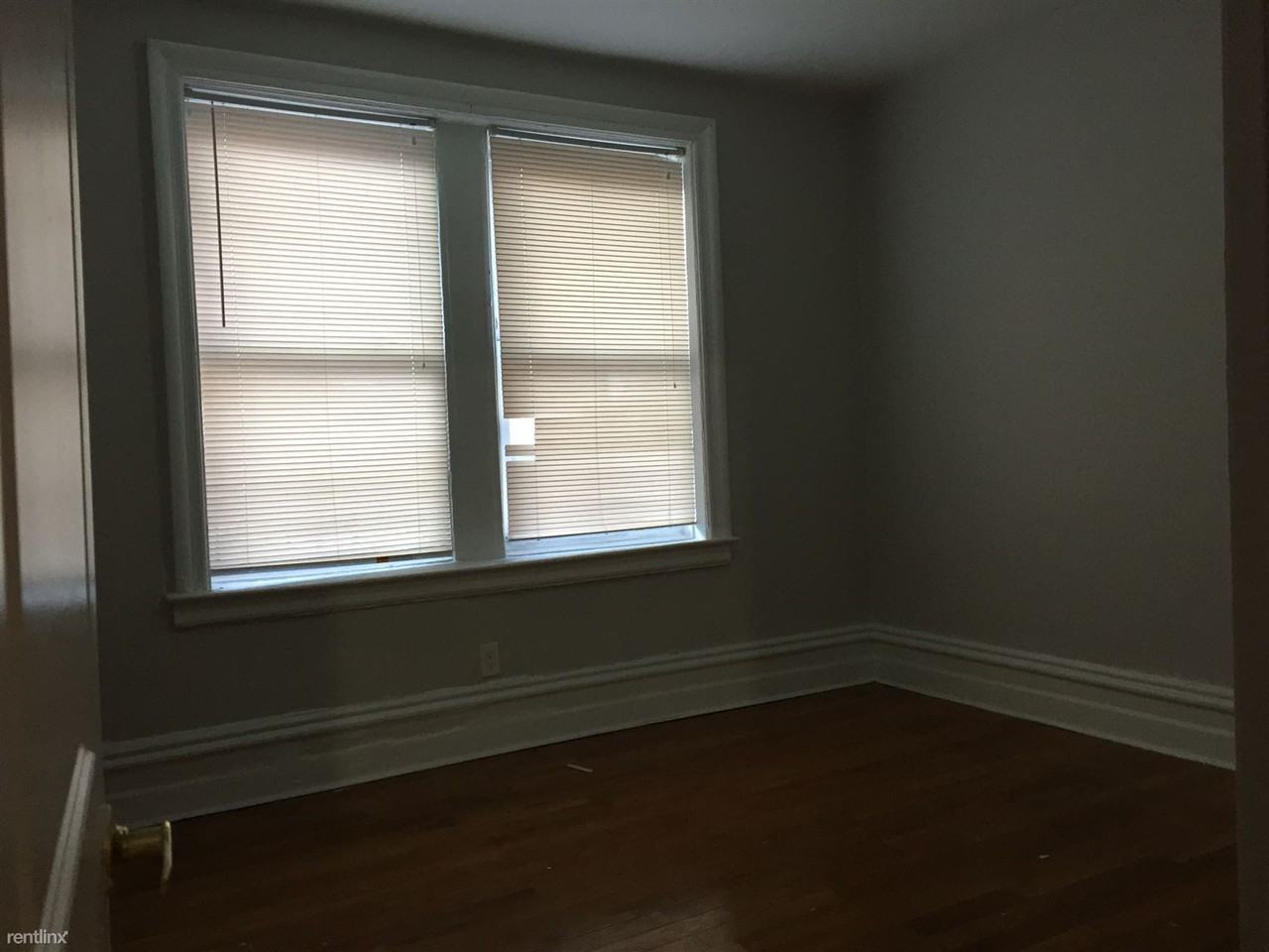 5608 Hudson Ave - Photo 2 of 7