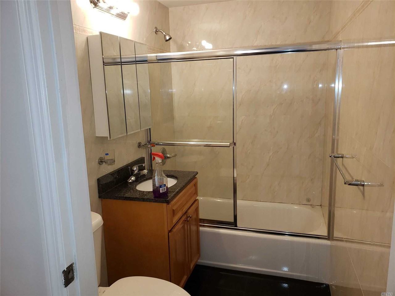 8712 87-12 175th Street #6b - Photo 2 of 10